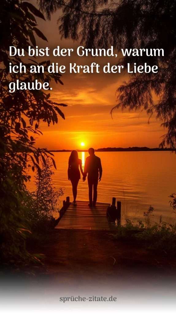 Liebessprüche Paar Romantisch Dunkel Baum Steg Paar händchen hochzeit