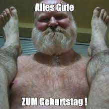 Verspäteter Geburtstagswunsch lustig humor witzig spät mann bärtig behaart alt weihnachtsmann dick meme